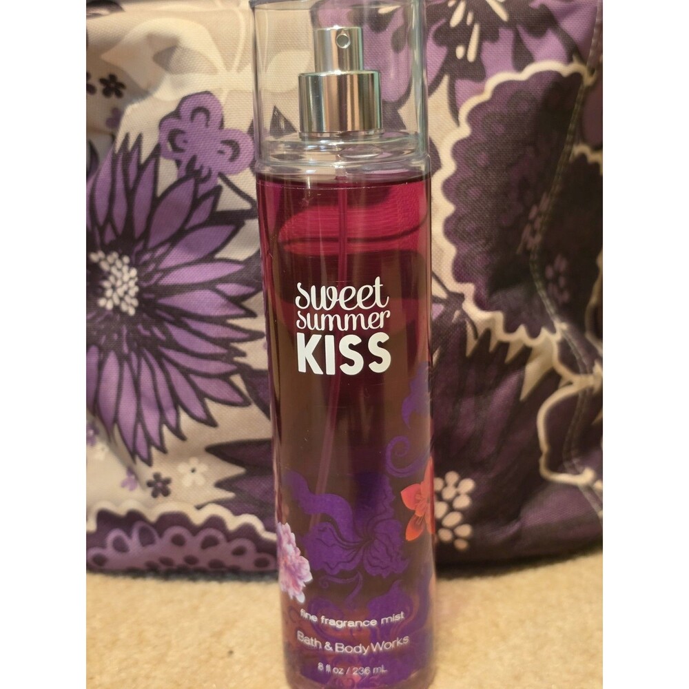 BATH & BODY WORKS SWEET SUMMER KISS FRAGRANCE BODY MIST ( FULL SIZE) 8.0 FL OZ